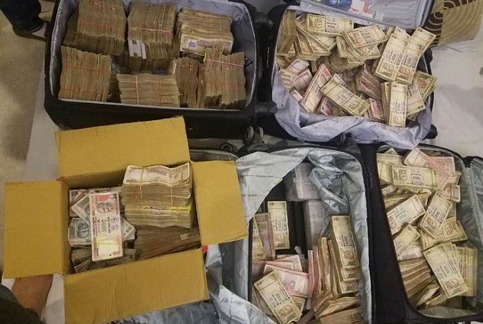 Ahead of March 31 deadline, Rs 4.6 crore cash in demonetized notes seized in Mumbai in 24 hours