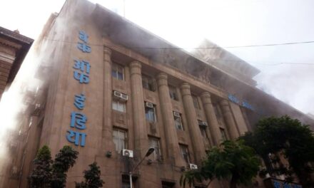 Major fire breaks out at Bank of India’s heritage building in South Mumbai