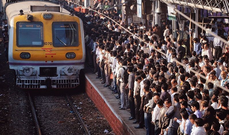 2016-17: Mumbai’s local trains witness rise in commuters despite overcrowding, new alternatives