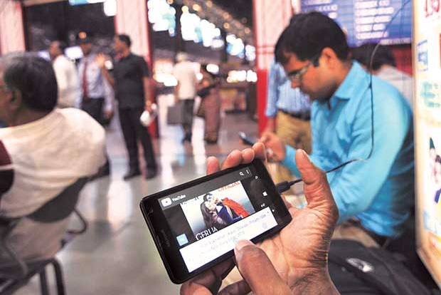 30,000 people use Mumbai's free Wi-FI service to watch porn everyday