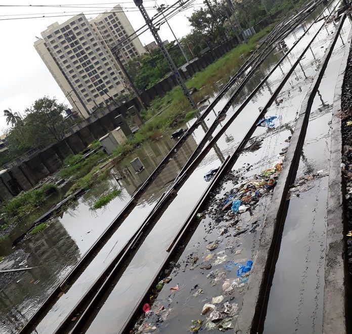 Mumbai marred with waterlogging, delays and mishaps after heavy rainfall 4