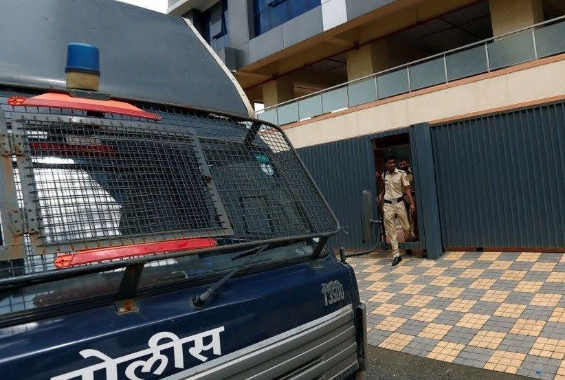Thane cops bust ‘bizzare’ BPO in Ambernath offering loans to US citizens in lieu of commission, nude pics