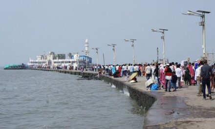 Remove encroachments near Haji Ali in 2 weeks or face serious consequences: SC tells State Govt