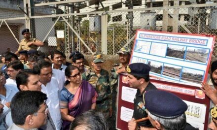 Army to build new FOBs at Elphinstone, Curry Road & Ambivali stations by Jan 31: CM Fadnavis