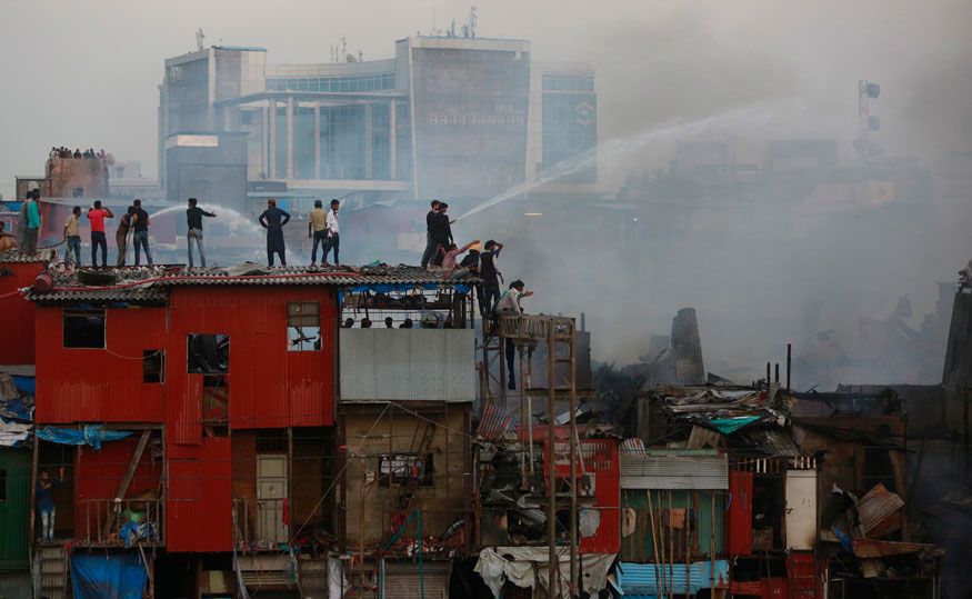 Bandra Fire Roundup: 200 structures gutted, over 1000 left homeless, BMC to continue demolition