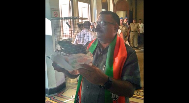 Corporator brings captured rat to BMC office to highlight rodent menace at civic hospital