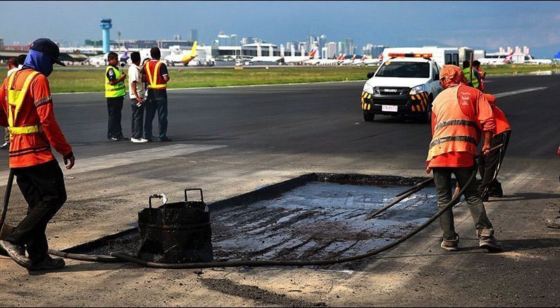 Mumbai Airport’s main runway shut for 4 hours due to pothole, multiple flights delayed