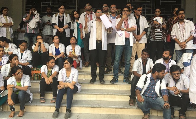 Over 4,500 doctors from Maharashtra lose registration for not serving in rural areas