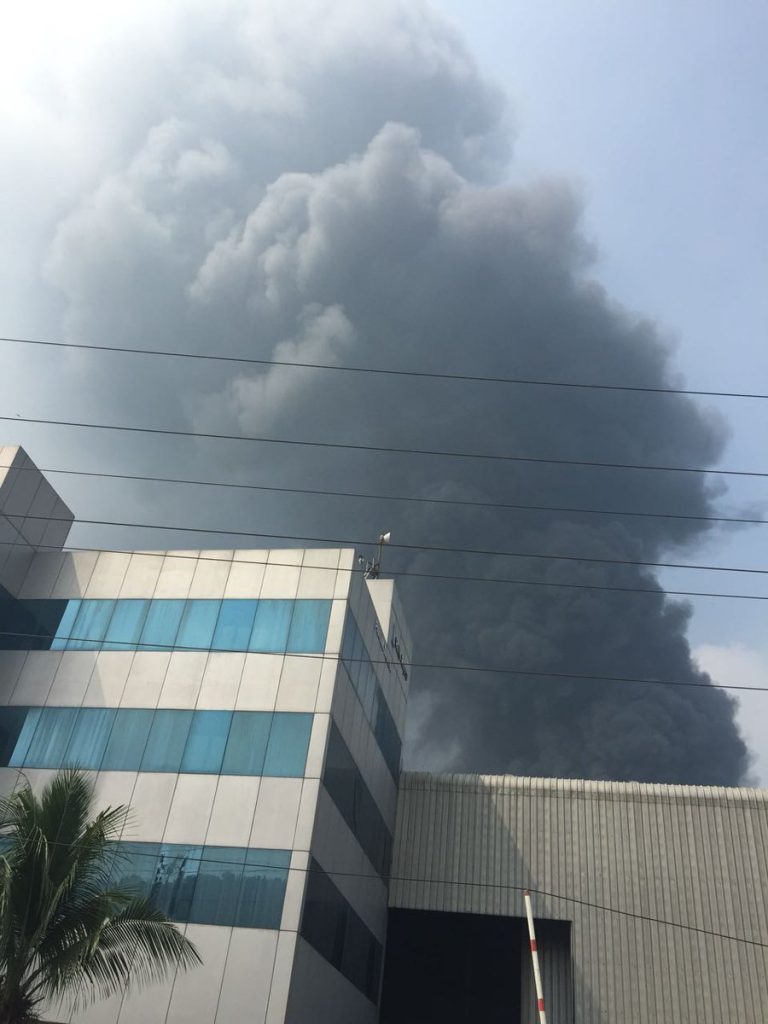 Video: Major fire breaks out at chemical factory at MIDC Turbhe in Navi Mumbai 2
