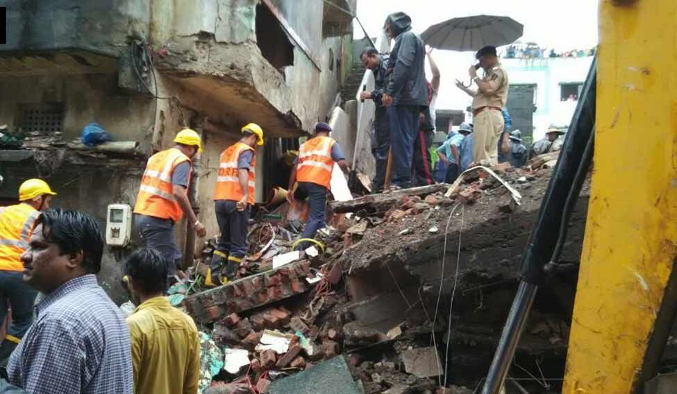 4 family members injured in gas explosion at their home in Thane