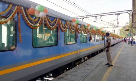 Railways plans to interlink Mumbai, Delhi, Chennai & Kolkata with 160 kmph trains by 2022