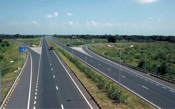 Annual budget for road projects hiked from 40,000 to 1 lakh crore in 2018: Nitin Gadkari