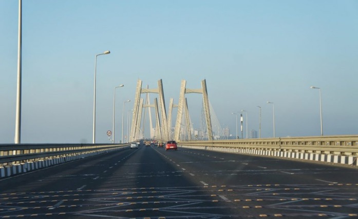 Another case of attempted suicide reported at Bandra-Worli sealink, search for body underway