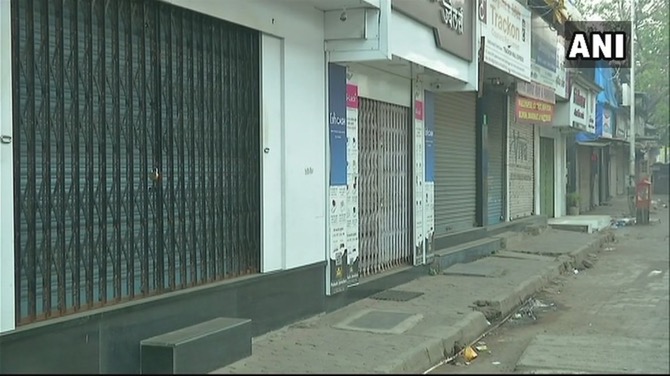 Chembur: Some shops forced shut, stone pelting reported