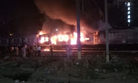 Empty coach catches fire at Thane station, no casualties