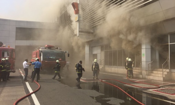 Fire breaks out ceremonial lounge of Mumbai domestic airport in Santacruz