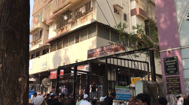 Fire breaks out in basement of Jia Apartments near Anjuman Girls school in Mumbai Central 1