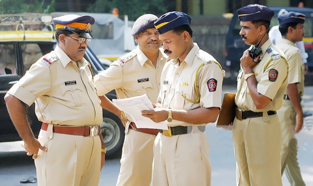 Constable arrested for posing as CBI official, duping victims of Rs 88 lakh