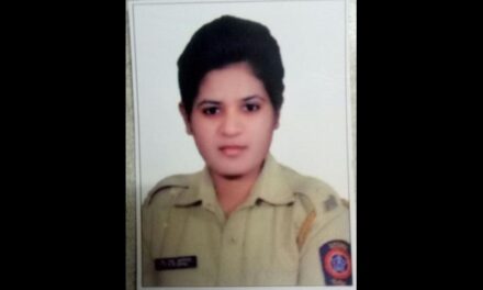 Female cop dies in train mishap between Sion and Kurla stations