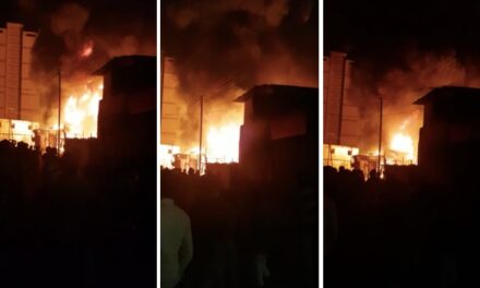 Video: Massive fire breaks out in godown at Khan Compound in Shilphata, Mumbra