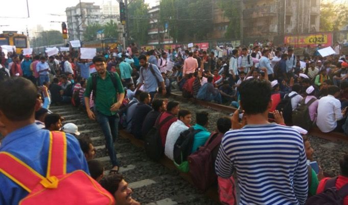 In Pics: Mumbaikars stranded as students stage rail roko between Matunga-CSMT amid cab strike 4