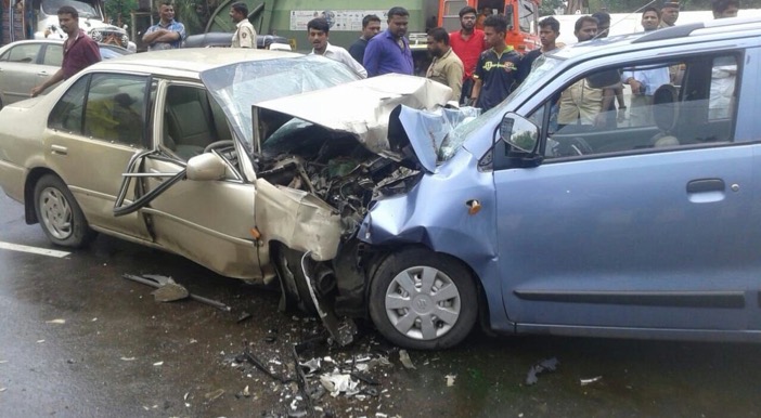 Constable killed, 3 others injured in accident on Eastern Express Highway