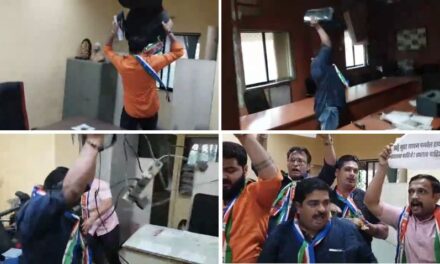 Video: MNS workers vandalise PWD office over potholes