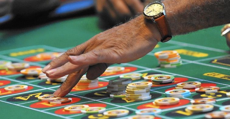 Mumbai police busts high-profile gambling racket, arrests 42 from 5-star hotel