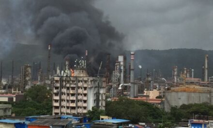 Video: Major fire breaks out at BPCL refinery in Chembur after suspected blast