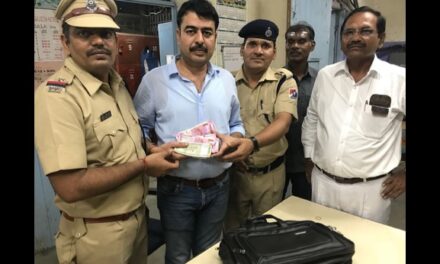 Byculla RPF traces laptop bag with 5 lakh cash, returns it to owner