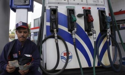In a first, petrol crosses 89 mark in Mumbai; diesel surpasses 78!