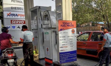 Petrol moves perilously close to 90-mark in Mumbai