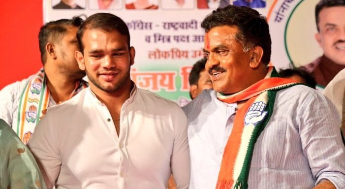 Wrestler with ACP rank suspended for campaigning for Congress leader Sanjay Nirupam