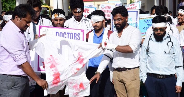 40,000 doctors on strike in Maharashtra: OPD, non-essential services hit; emergency wards functional