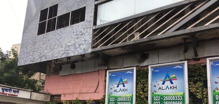 Cyclone Vayu aftermath: Hoarding crashes in Churchgate, skywalk panels fall in Bandra 1