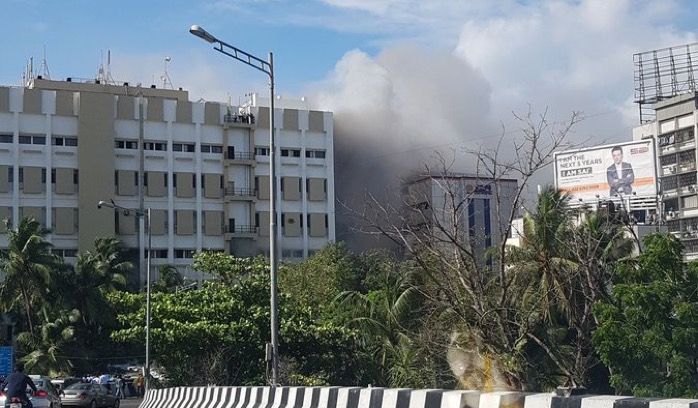 Fire breaks out at MTNL building on SV Road, Bandra 1