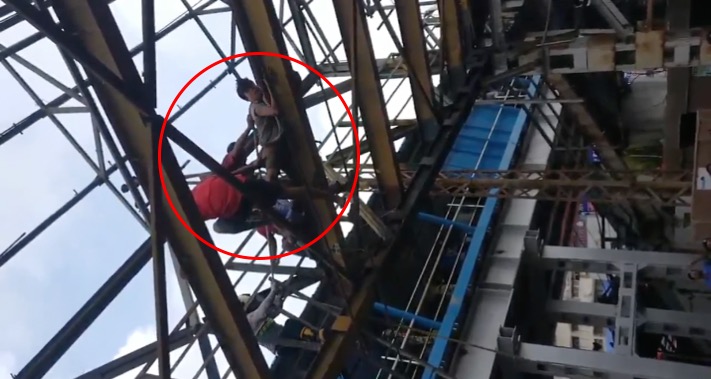 Mentally unstable man climbs atop bridge at Malad station, disrupts WR services