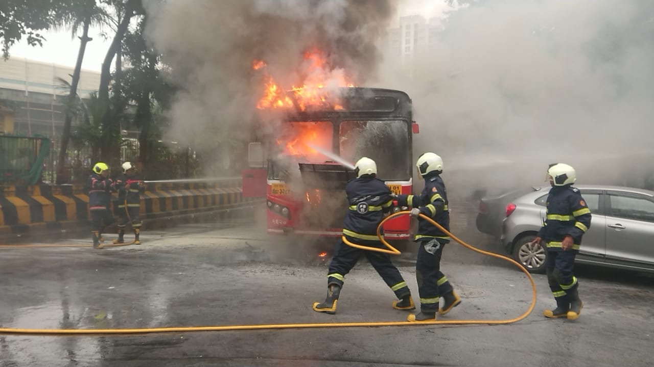 Video: BEST bus catches fire at Maheshwari Udyan, Matunga