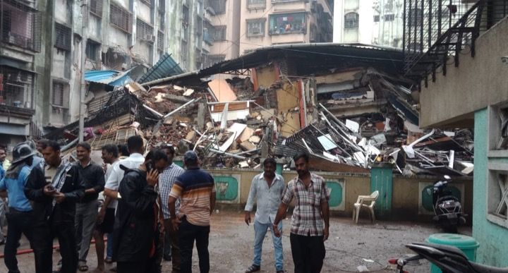 Ulhasnagar building collapses barely 24 hours after being evacuated, none hurt