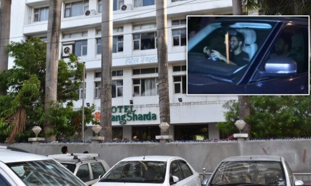 Shiv Sena moves MLAs to hotel amid poaching fears, Aaditya Thackeray pays late-night visit