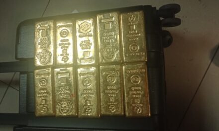 Gold worth over 3.5 crore seized in separate incidents at Mumbai Airport