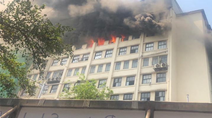 Video: Major fire breaks out at GST Bhavan in Mazgaon, Byculla