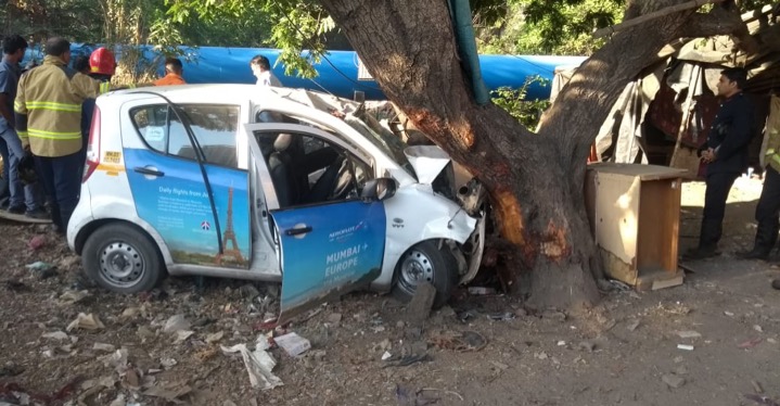 CNG car rams into tree in Thane: Driver injured, gas leak contained