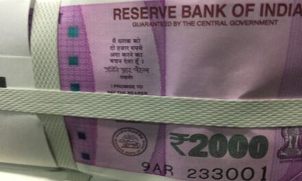 Trio arrested for cheating businessman by promising new Rs 2000 notes at ‘half rate’